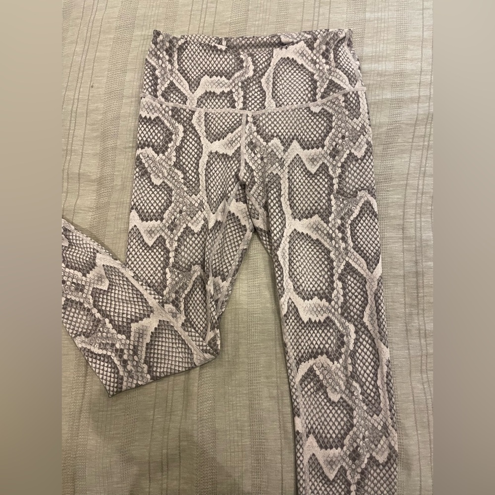 SNAKESKIN ATHLETIC LEGGINGS